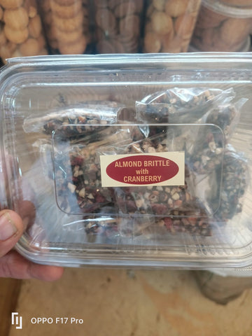 almond bristtle with cranberry